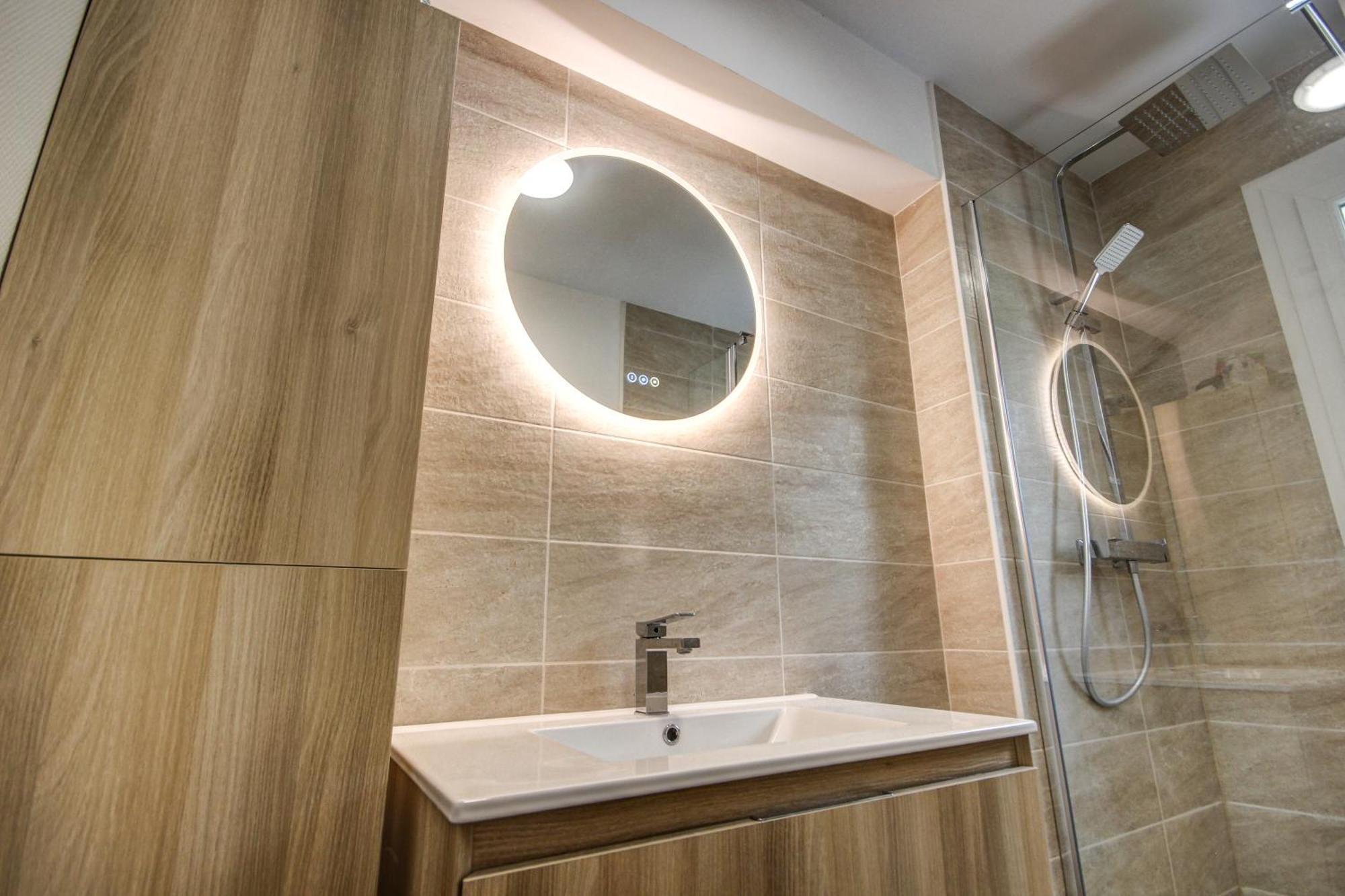 Suite T5 Rennes Gare - Parking Prive Gratuit Екстер'єр фото
