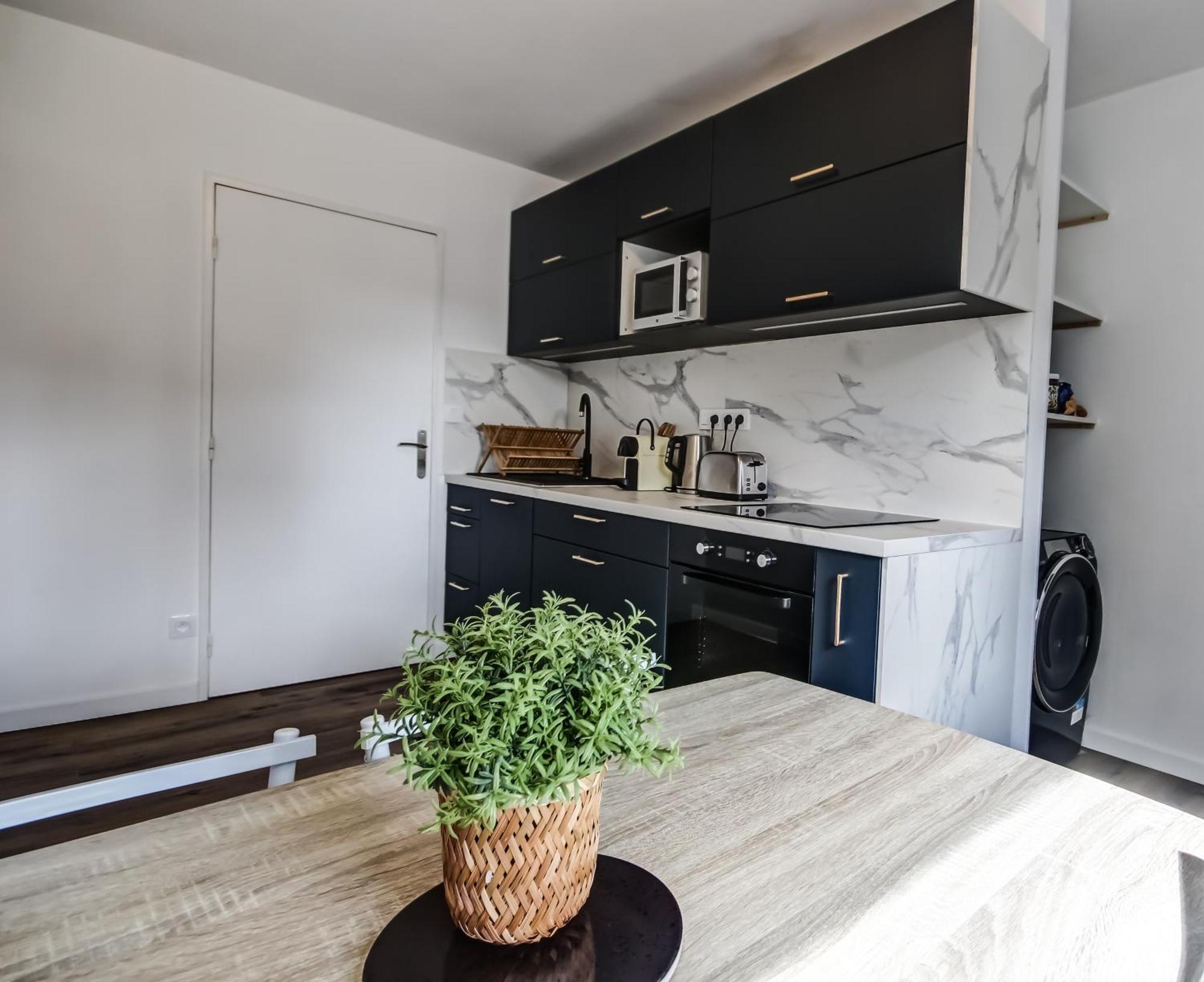 Suite T5 Rennes Gare - Parking Prive Gratuit Екстер'єр фото